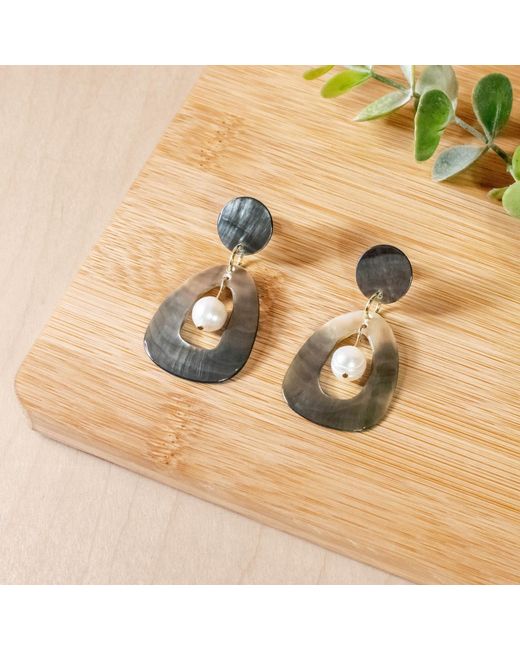 LIKHÂ Metallic Hollow Mother-Of-Pearl Earrings