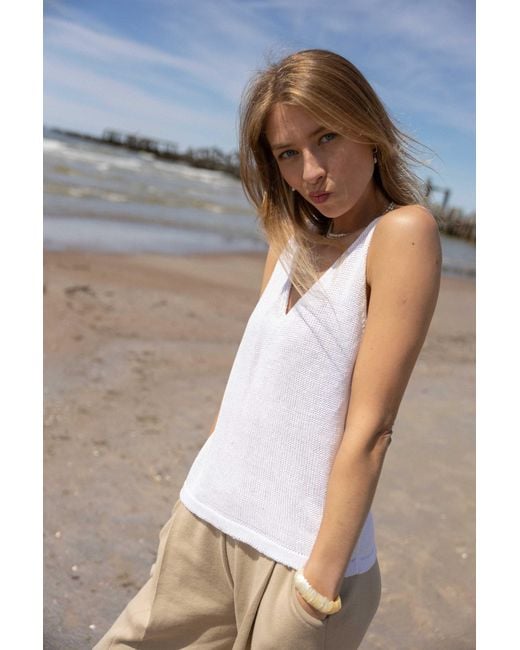 SALANIDA White Mare 100% Linen Tank Top