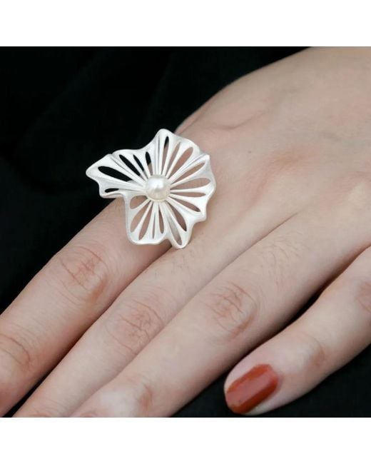 Ormiro White Spellflower Pearl & Sterling Ring