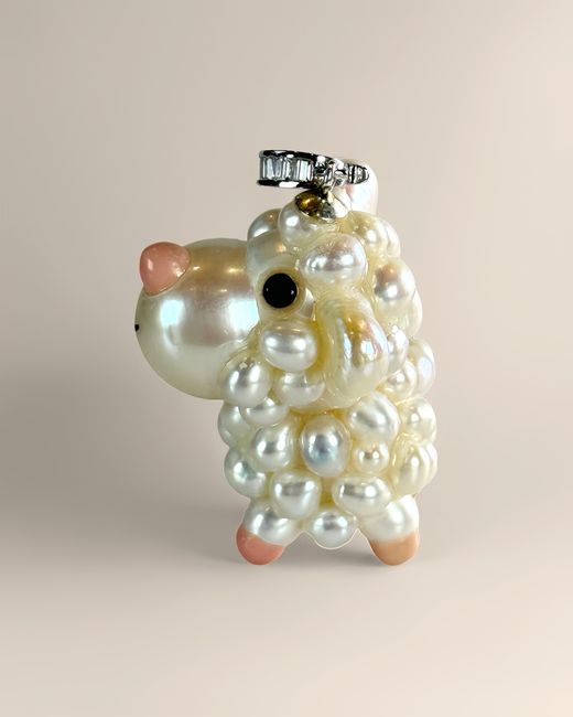 Smuccii White Mellie — Pearl Sheep