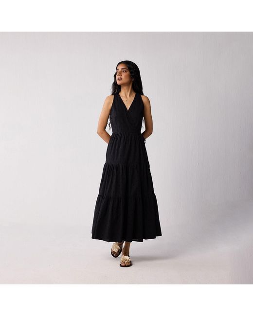 REISTOR Women's Black Sleeveless Embroidered Wrap Dress With Tiers