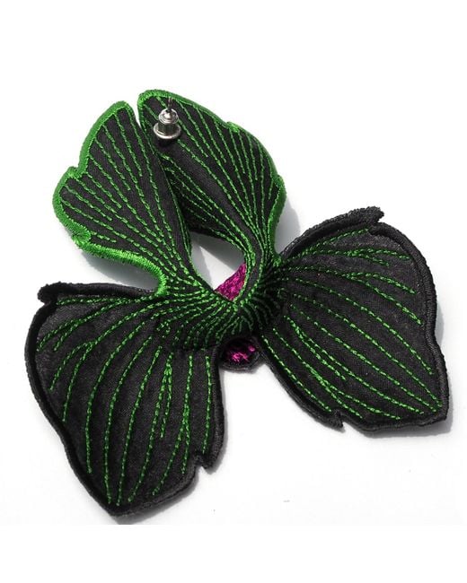 Nana Watanabe Green Click Flora Folded Dimensional Embroidered Earrings