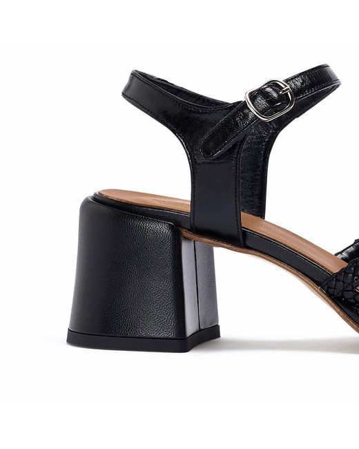 Naguisa Black Woven Sandanls