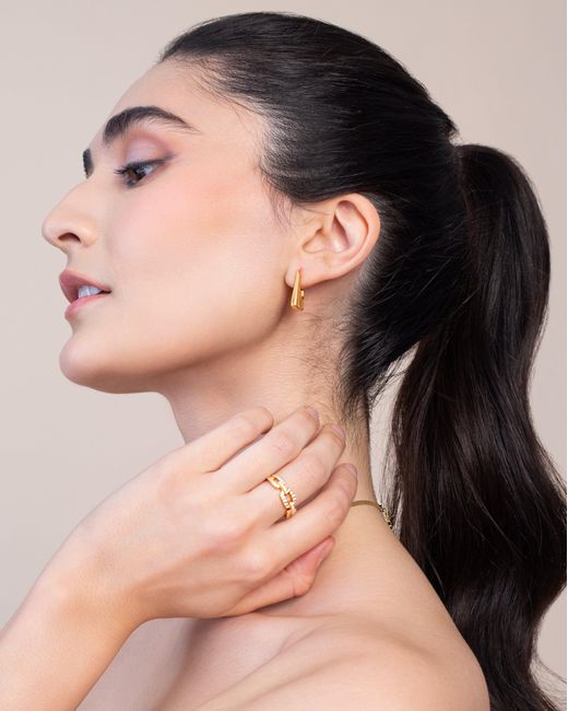 Zynnia Collective Metallic Studded Twist Chain Ring