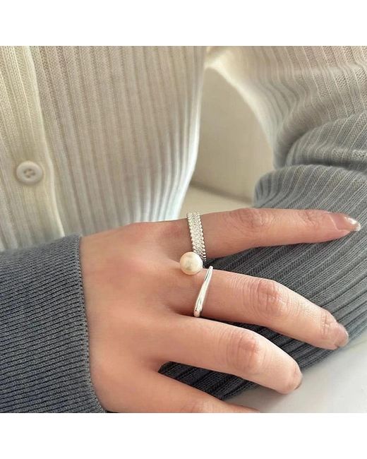 Angel Barocco White Adjustable Cross-Design Freshwater Pearl Ring