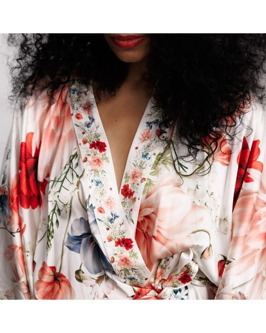 Vimissia Red Blossom Serenity Short Silk Kimono Style Robe