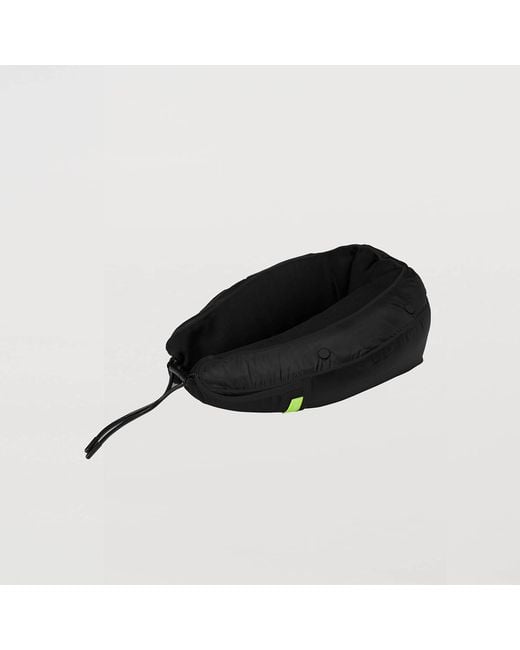 Kapture Black Room Travel Pillow Set