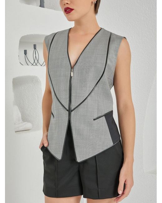 Lumina Eligma Black Multi Fold Vest