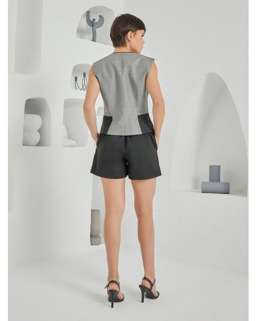 Lumina Eligma Black Multi Fold Vest