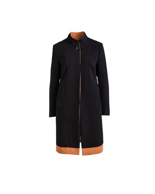 Conquista Black Coat With Camel Detail In Woven Crepe Fabric