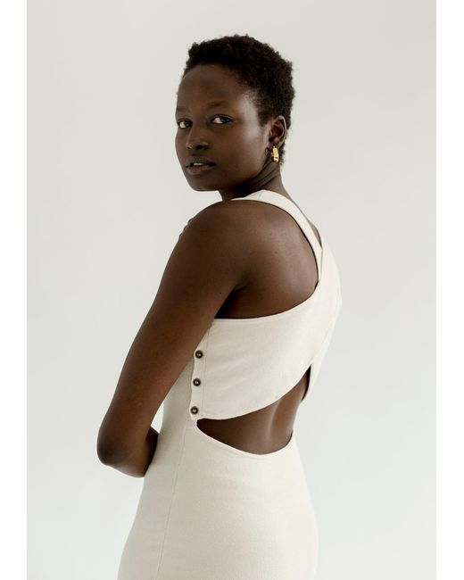 Narvan White Mona