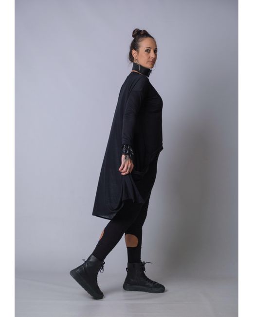 Yogi8Apparel Black The Nexus Fishtail Pullover