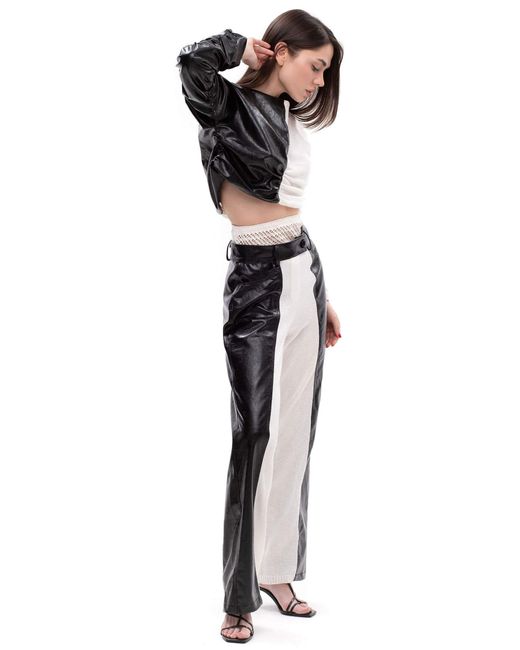 Maison Bogomil Black Split Motion – Cropped Top