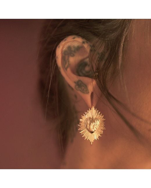 IN CAUDA VENENUM Metallic Tejas Earrings