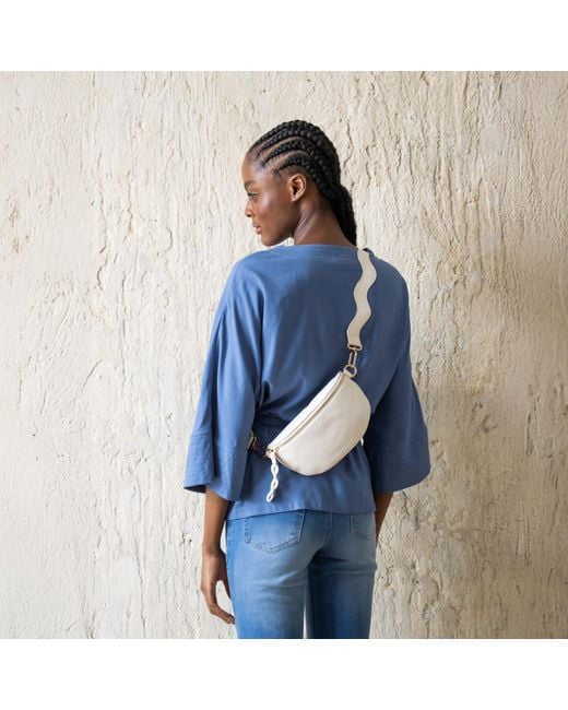 Womads White Vanilla Cream Wavy Strap