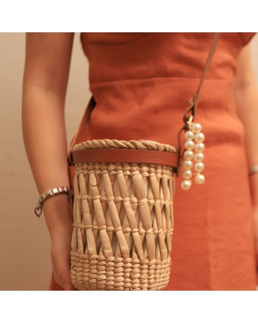 Springmoonatelier Metallic Neutrals Natural Woven Handmade Cream Bucket Bag