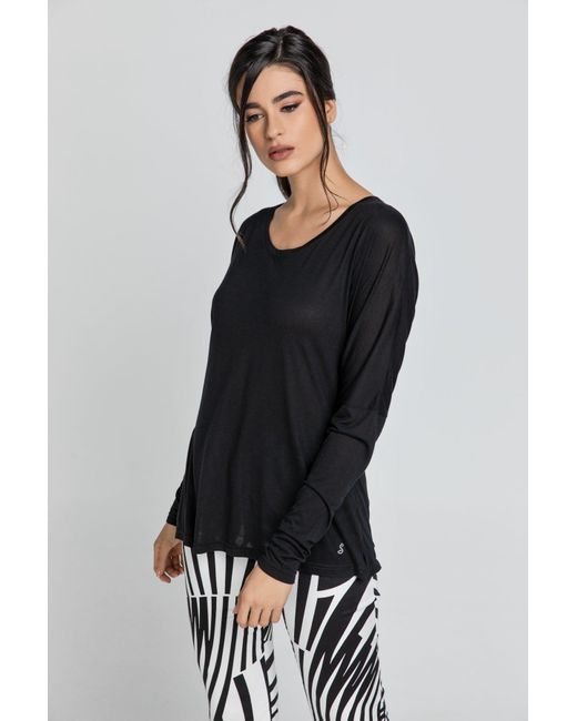 Conquista Black Top With Long Batwing Sleeves By Swl