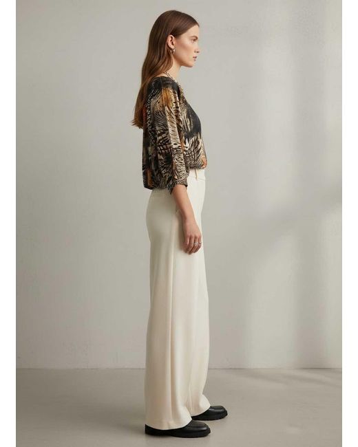 Conquista Multicolor Abstract Print Relaxed-Fit Top
