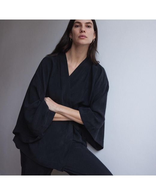 Ceva Cu Dichis Black Cupro Kimono & Trousers Set