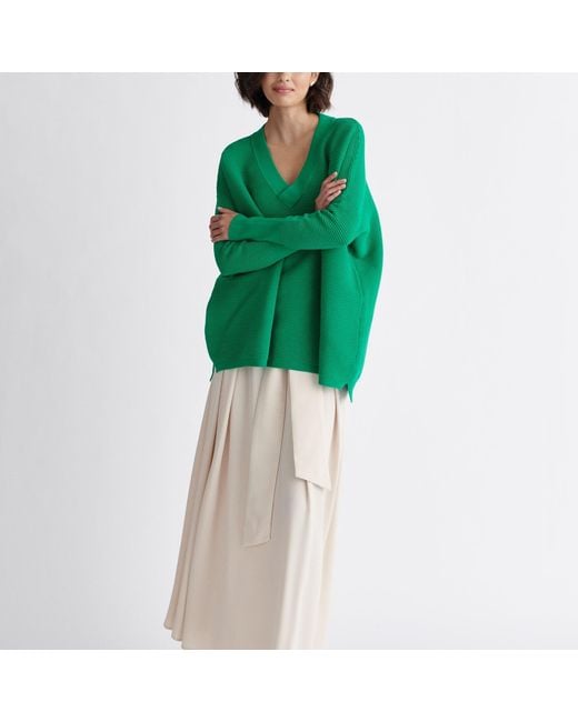 Paisie Green V-Neck Ribbed Jumper