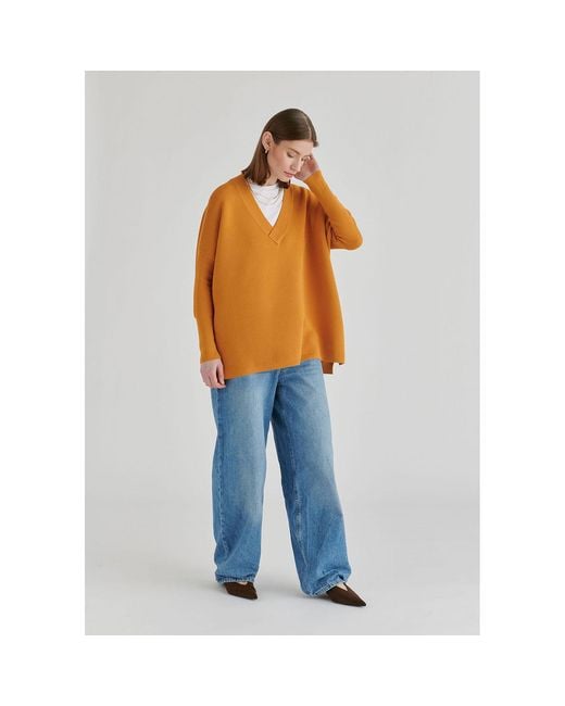 Paisie Orange V-Neck Ribbed Jumper