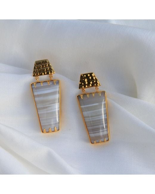 YAA YAA LONDON Metallic White Ivory Determination Gold Gemstone Earrings