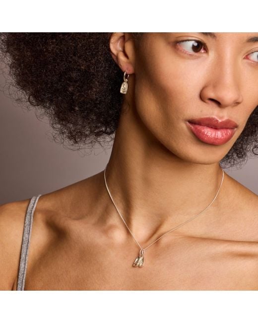 Après Youth White Introvert Charm Necklace