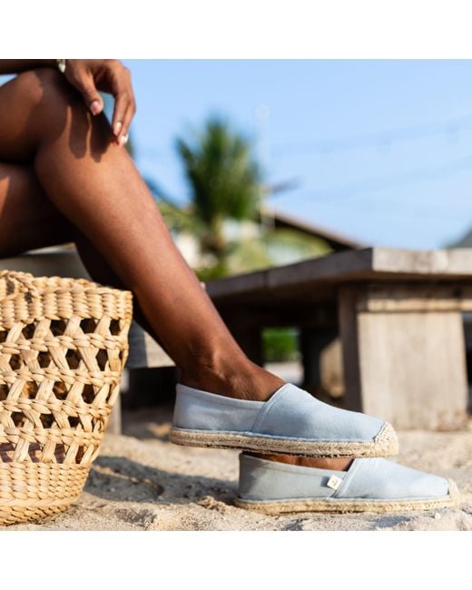 Kingdom of Wow Gray Extra Fit Espadrilles