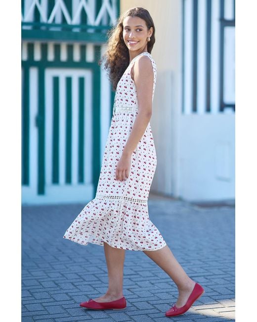 Yumi' White Cherry Print Lace Trim Cotton Midi Dress