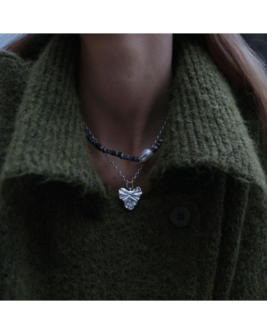 LINYA JEWELLERY Metallic Tesa Heart Necklace