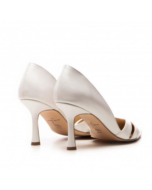 The 5Th Element Metallic Gilda Pumps