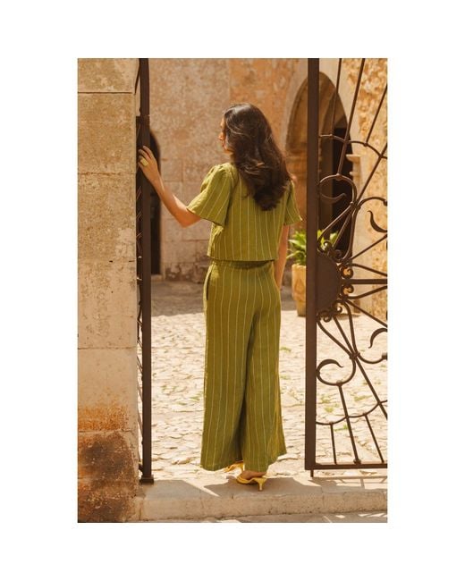 Traffic People Green Parallel Lives And Striped Daisy Top