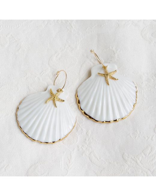 POPORCELAIN Metallic Golden Edge Clam Shell With Starfish Hoop Earrings