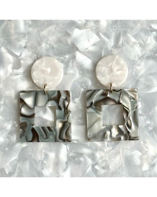 CLOSET REHAB Green Small Open Square Drop Earrings