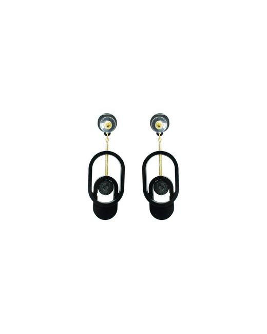 Gissa Bicalho White Earring Intersection