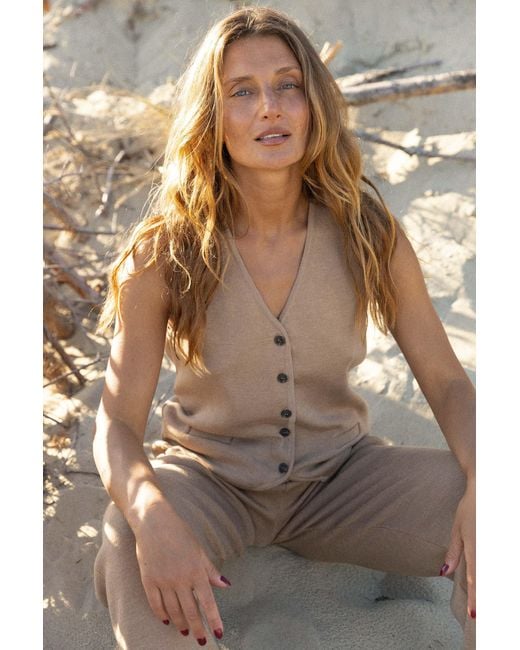 SALANIDA Natural Neutrals Galante Knitted 100% Merino Waistcoat