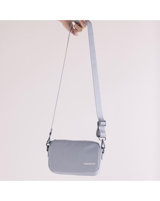 augustnoa White Fanny Pack
