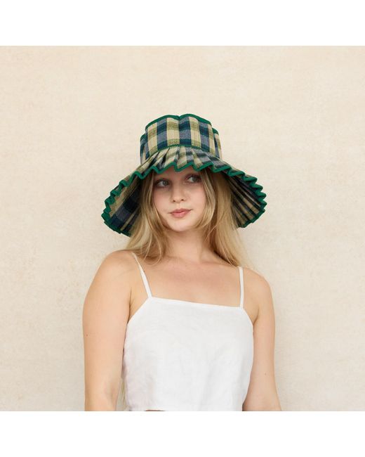 Lorna Murray Green Neutrals Darwin