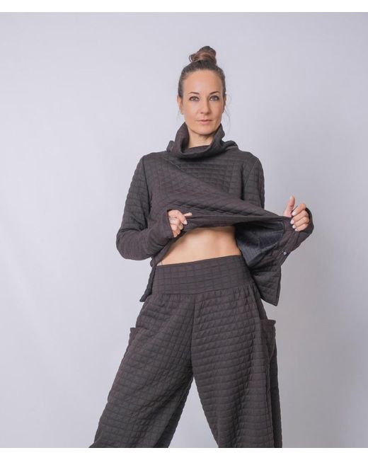 Yogi8Apparel Black The Grid Funnel Neck Top
