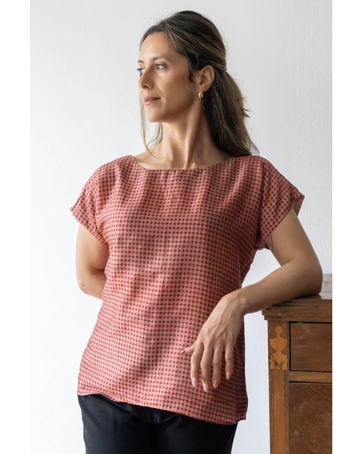 Stovaria Red Short Sleeve Geometric Print Top