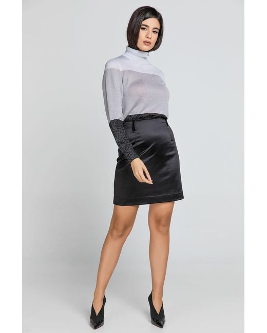 Conquista Black Mini Skirt