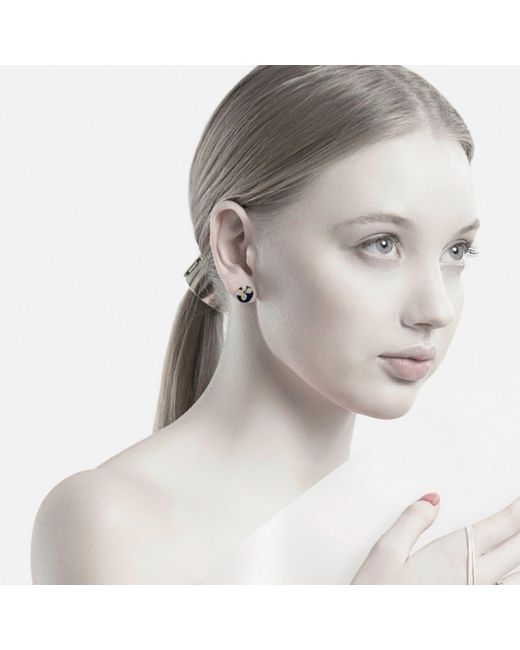 Laura Daili Blue Earrings Hydrangea