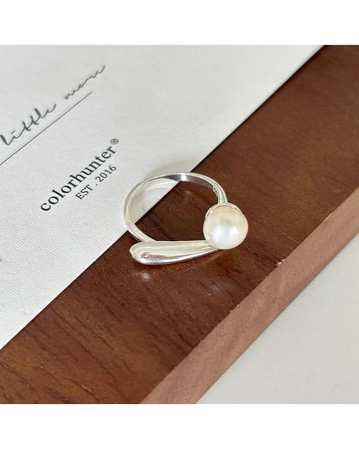 Angel Barocco White Adjustable Cross-Design Freshwater Pearl Ring