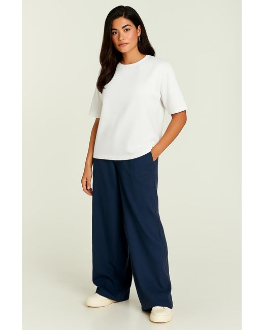 Conquista White Oversized Mercerized Cotton T-Shirt With Elbow-Length Sleeves
