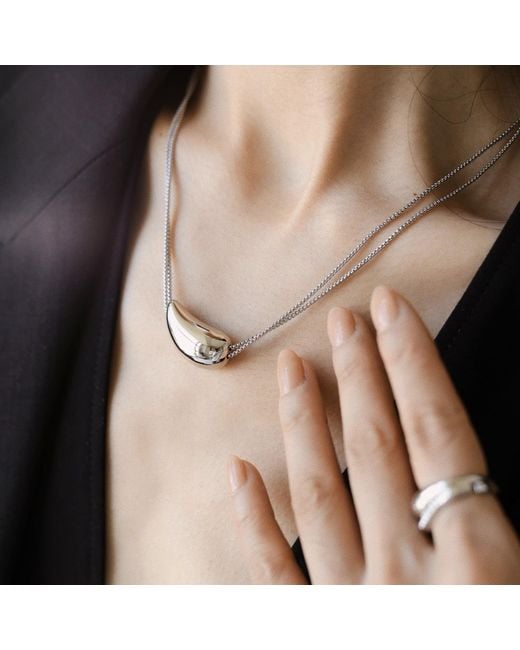 Retro Chic Metallic Drop Necklace