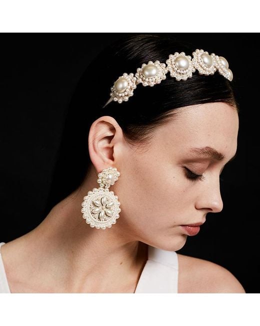 PINAR OZEVLAT Metallic Neutrals Flower Drop Pearl