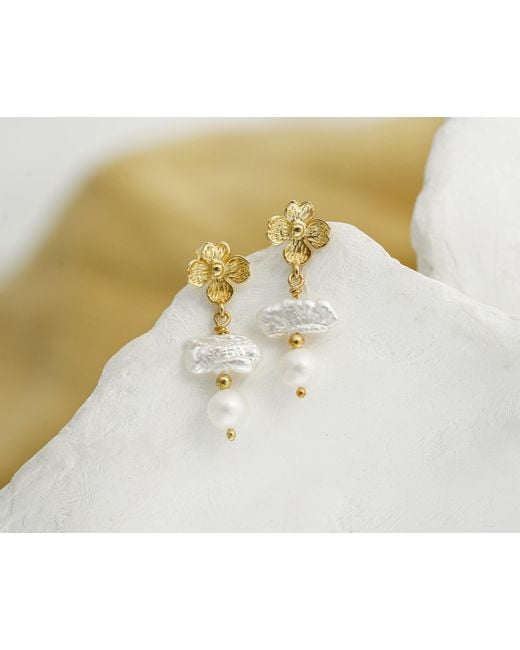 Isla Silver Metallic Pearl & Flower Dangle Earrings