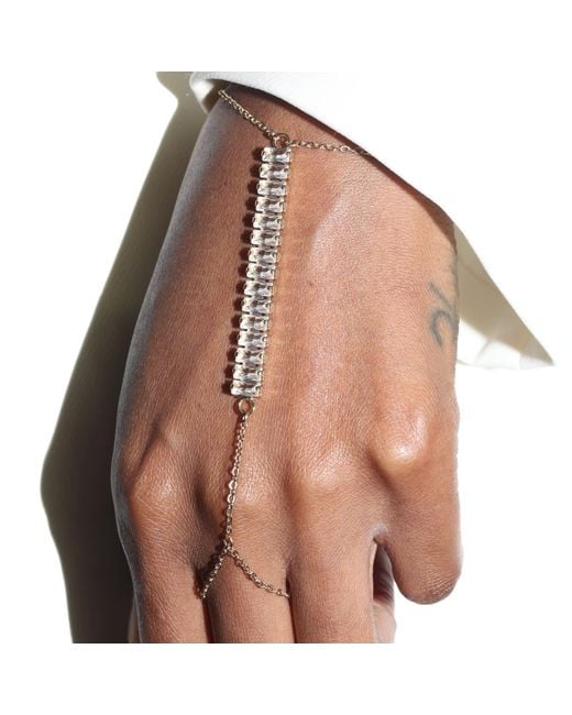 Studio Baloge Metallic Gesture Hand Chain
