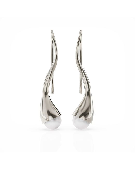 Linda Fiore Metallic Bella Solid Earrings With Large Freshwater Pearls