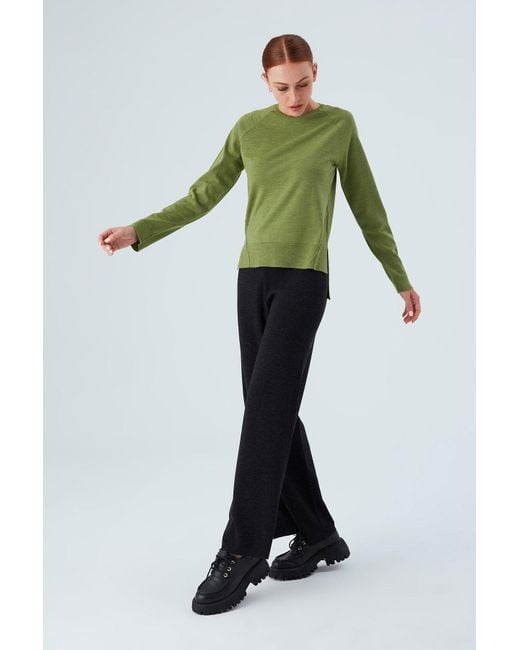 Peraluna Green Vanessa Slit Detailed Asymmetric Fine Pullover